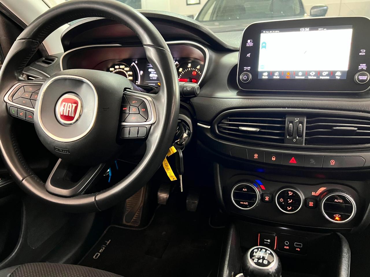 FIAT TIPO SW 1.6 M-JET LOUNGE 2019 STRAFULL