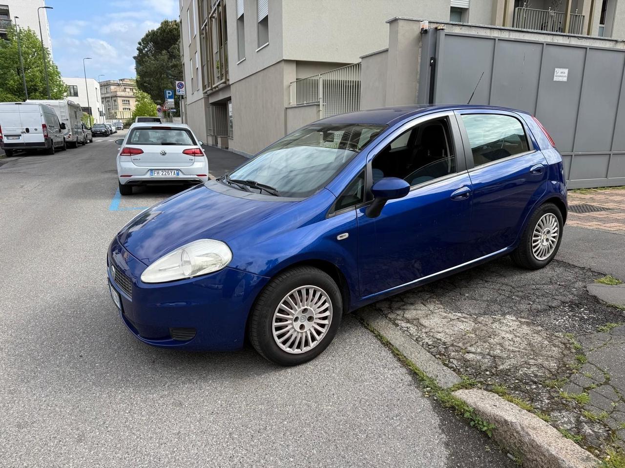 Fiat Grande Punto 1.2 5 porte Dynamic - ok neopatentati