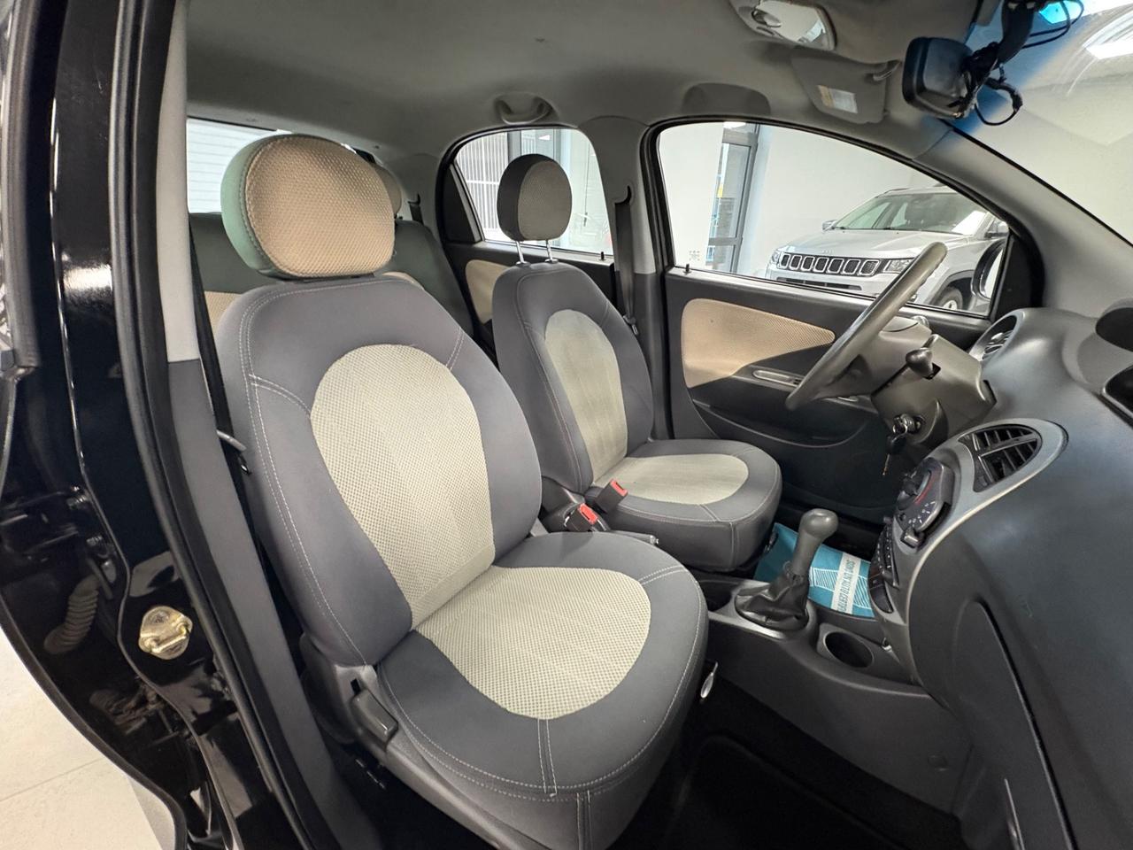 DR1 1.3 benzina 83cv 2011 km 68000 neopatentati