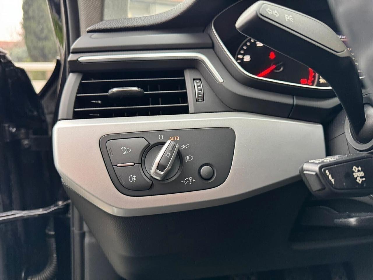 AUDI A4 2.0 TDI 122 CV BUSINESS UNIP ZERO ANTICIPO