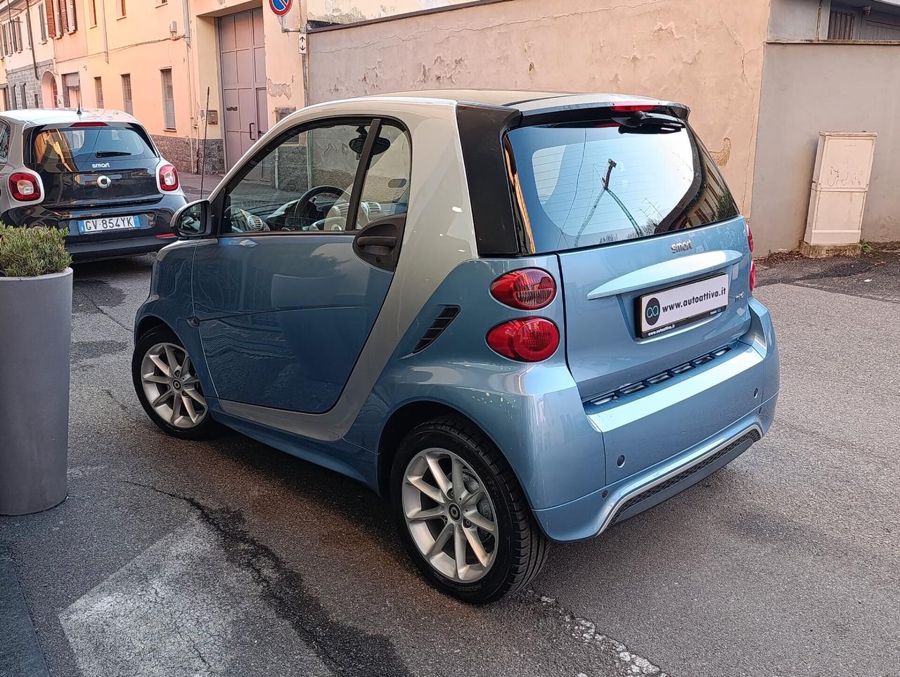 Smart ForTwo 1.0 71cv MHD coupé passion Km 68.006 certificati