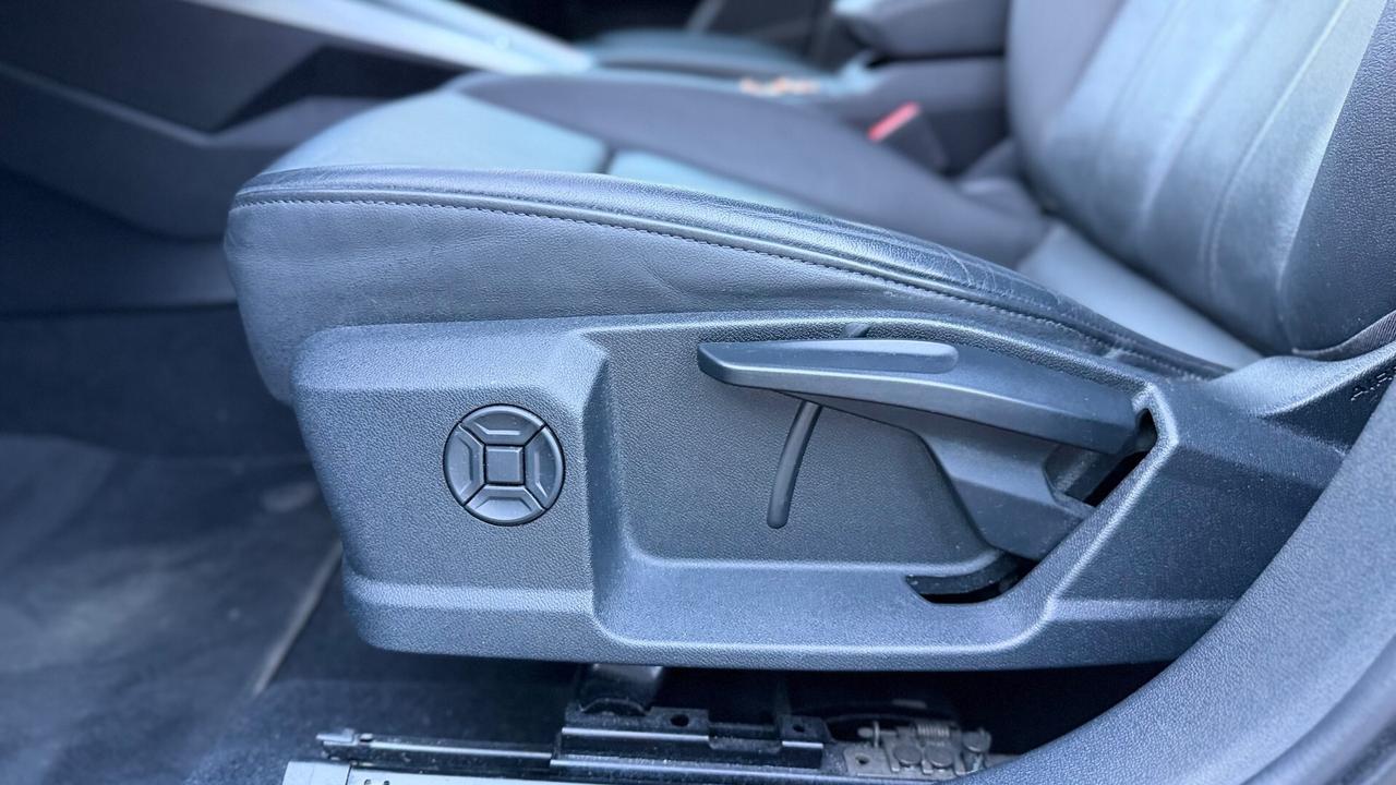 Audi A3 SPB 30 TDI Business Advanced