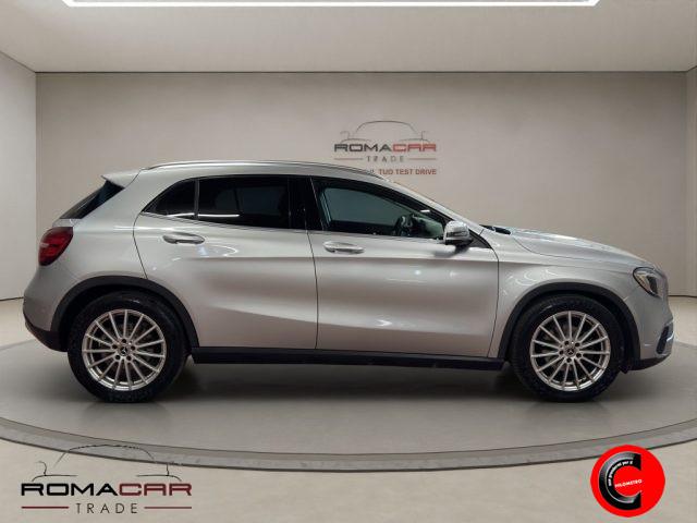 MERCEDES-BENZ GLA 180 AUTOMATICA! PELLE FARI LED NAVI SENSORI TELECAMERA
