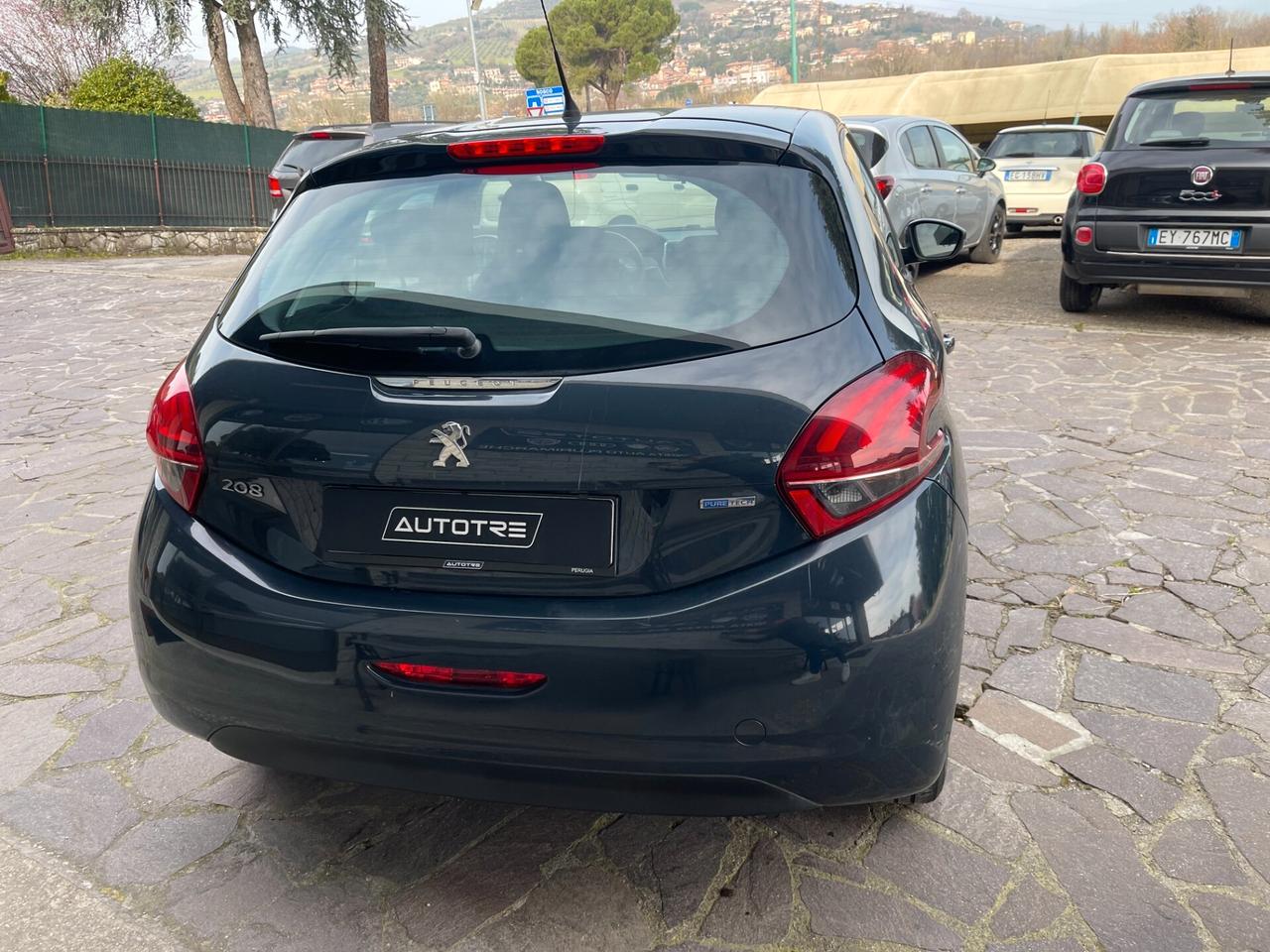 Peugeot 208 PureTech 82 5 porte Allure NEO PATENTATI