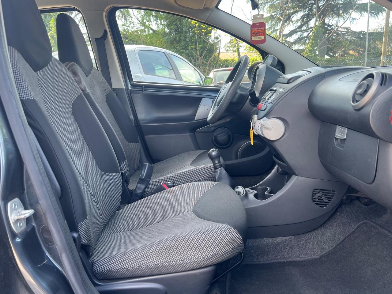 Toyota Aygo 1.0 12V VVT-i 5 porte Active Connect