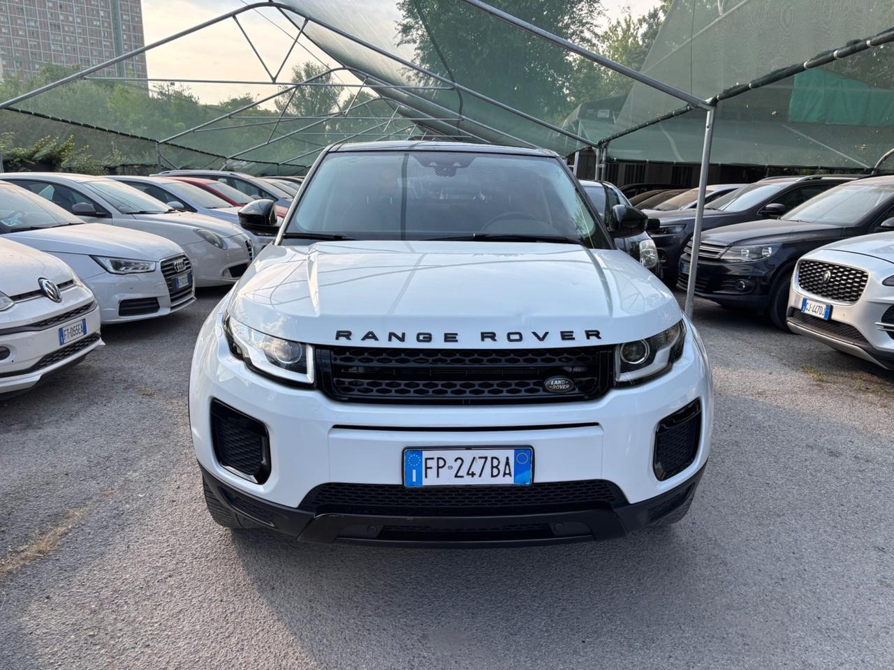 Land Rover Range Evoque 2.0 TD 5p. SE Dynamic