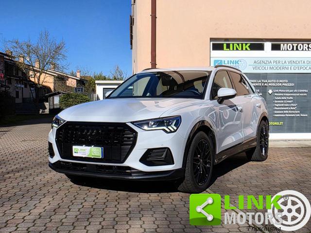 AUDI Q3 35 TDI S tronic Identity Black Business Advantage