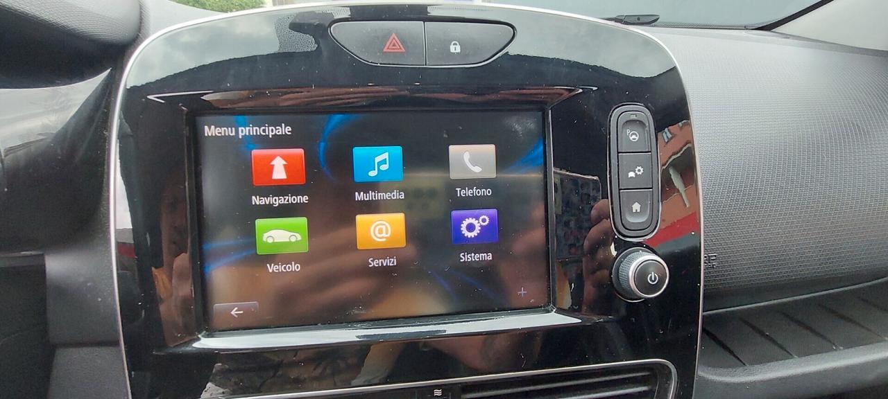 CLIO 1,5 DIESEL 90 CV DUEL NAVIGATORE LED CRUISE SENSORI X NEOPATENTATI IMPECCABILE