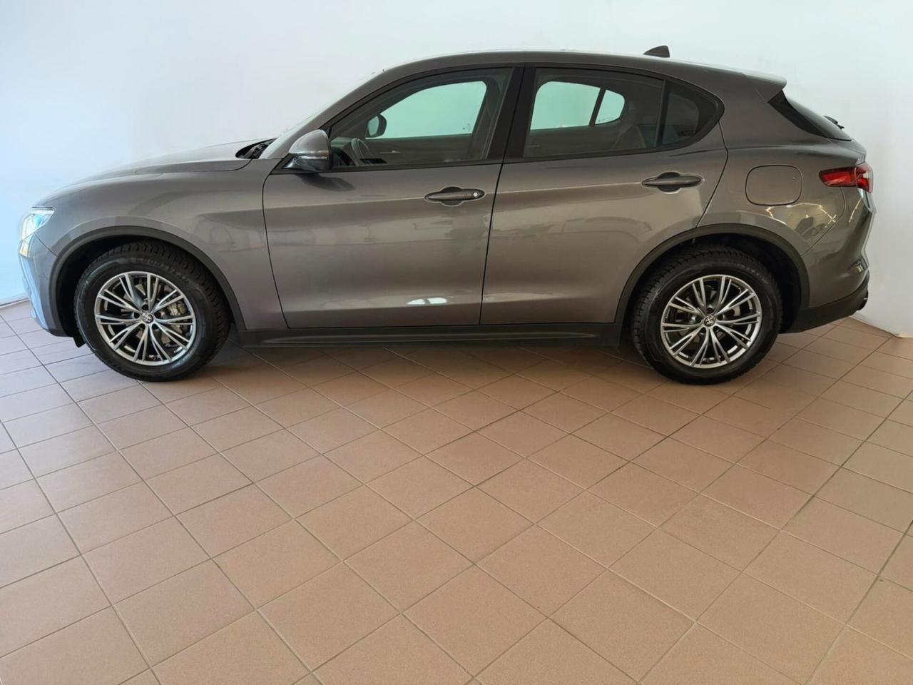 Alfa Romeo Stelvio 2.2 Turbodiesel 160 CV AT8 RWD Super Business