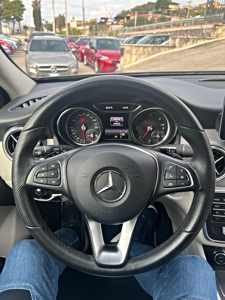 Mercedes-benz GLA 200 4Matic 2019