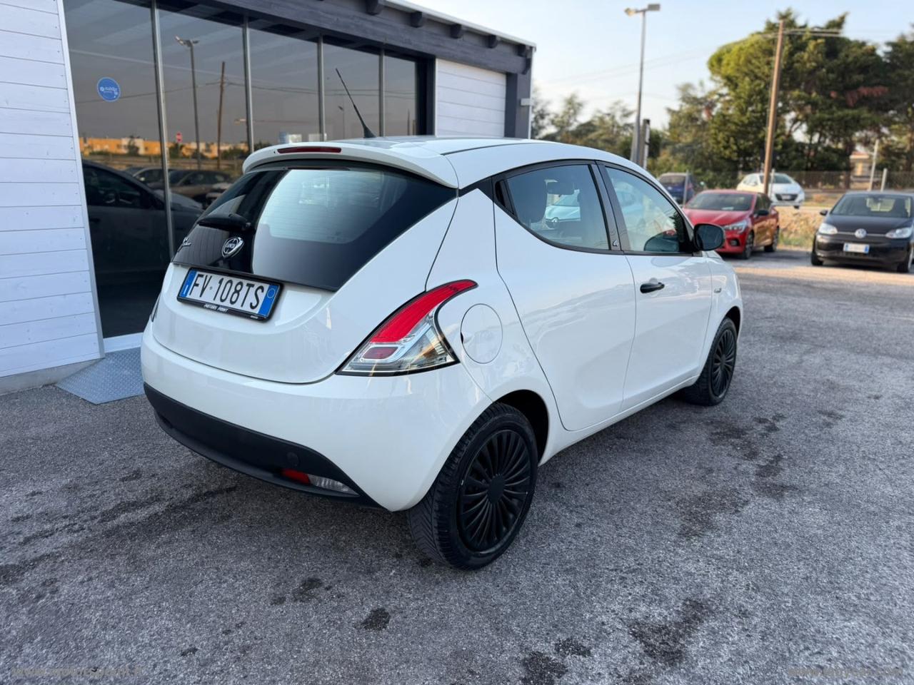 LANCIA Ypsilon 1.2 69 CV 5p. GPL Ecochic Gold