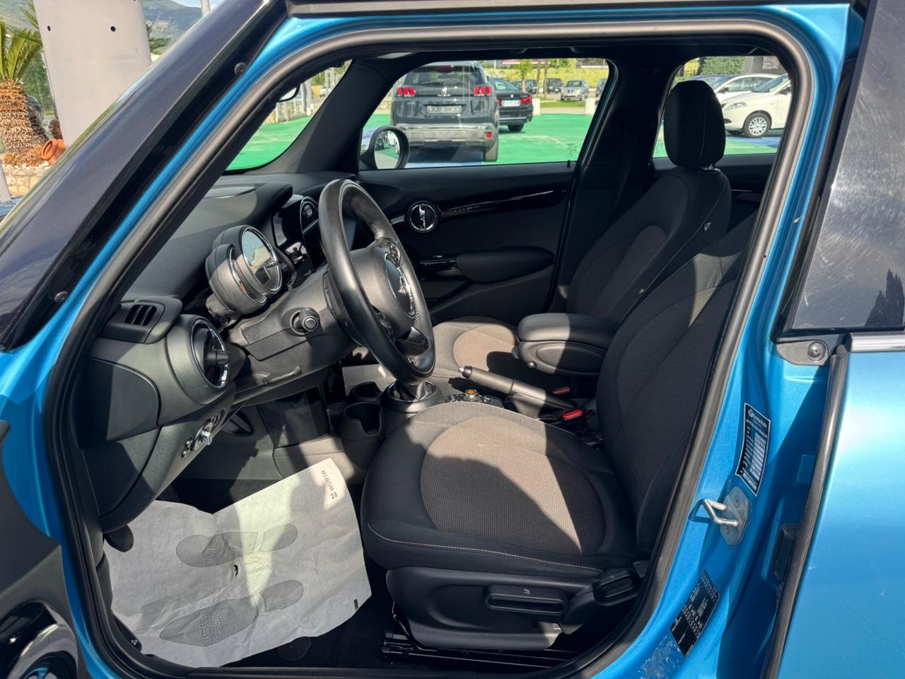 Mini 1.5 Cooper D Business