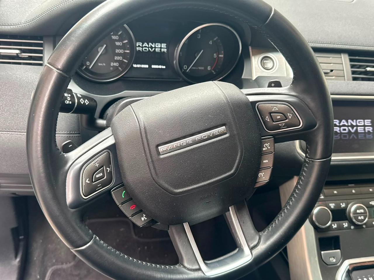 Land Rover Range Evoque 2.2 TD4 5p. Pure Tech Pack