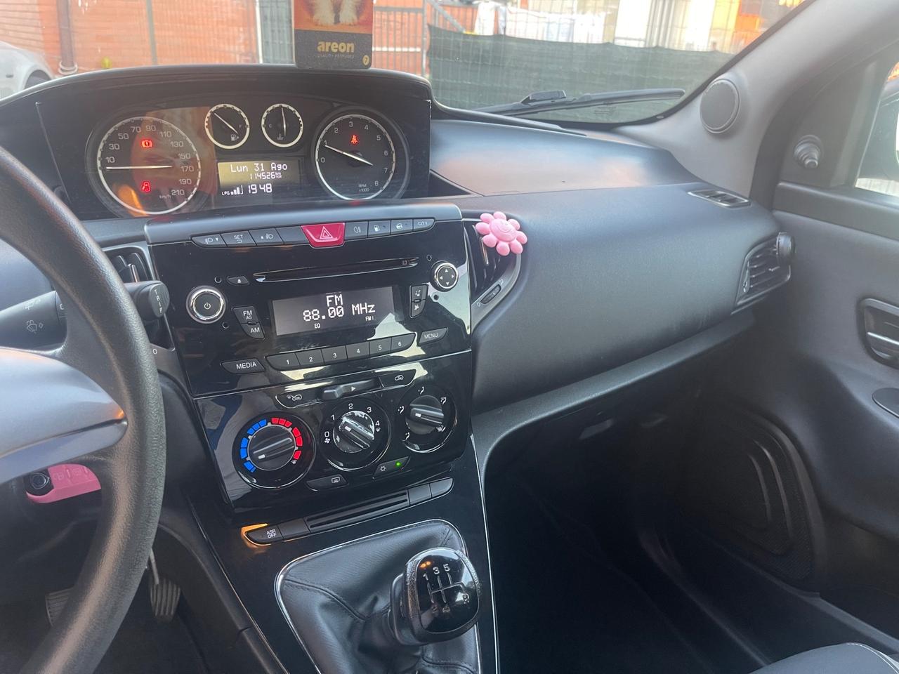 Lancia Ypsilon 1.2 69 CV 5 porte GPL Ecochic Gold