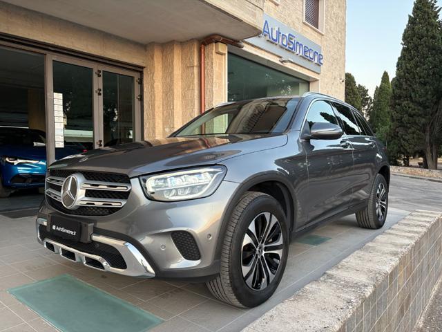 MERCEDES-BENZ GLC 300 de 4Matic Plug-in hybrid Sport.
