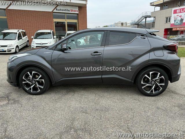 TOYOTA C-HR 1.8 Hybrid E-CVT Trend