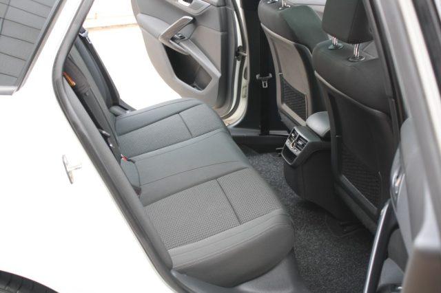 PEUGEOT 508 BlueHDi 120 EAT6 S&S SW Allure