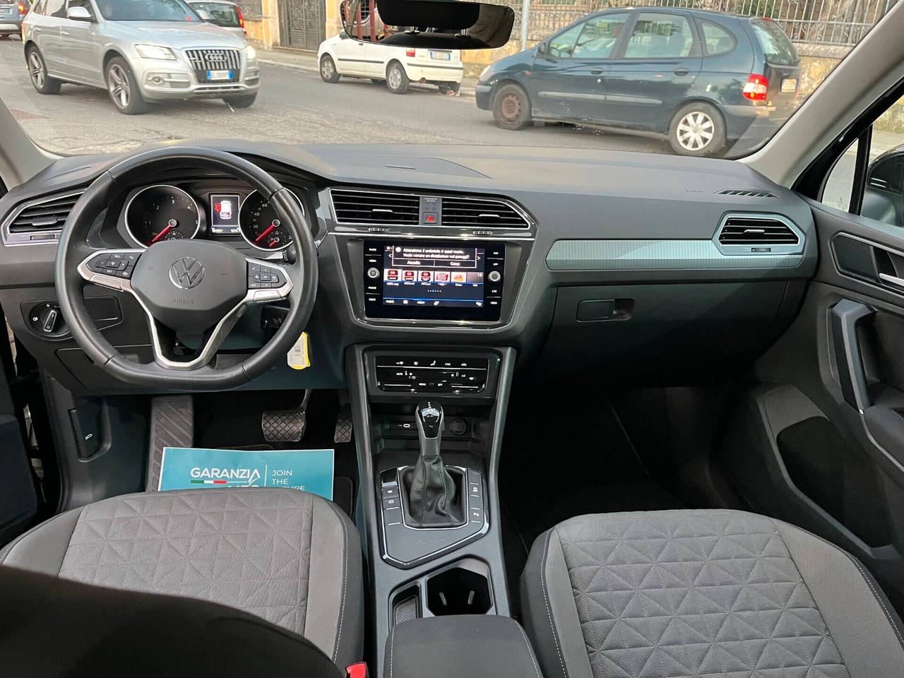 Volkswagen Tiguan 2.0 TDI 150 CV SCR DSG Life Garanzia 12/36 Mesi