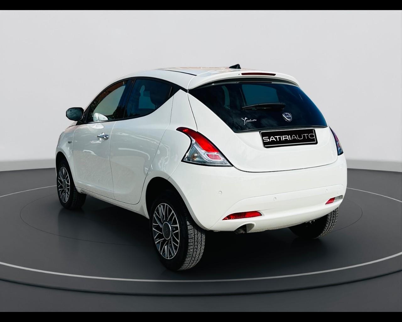 LANCIA Ypsilon III 2021 - Ypsilon 0.9 t.air Gold metano 70cv