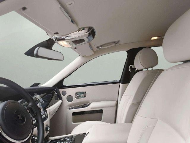 ROLLS-ROYCE Ghost 6.6