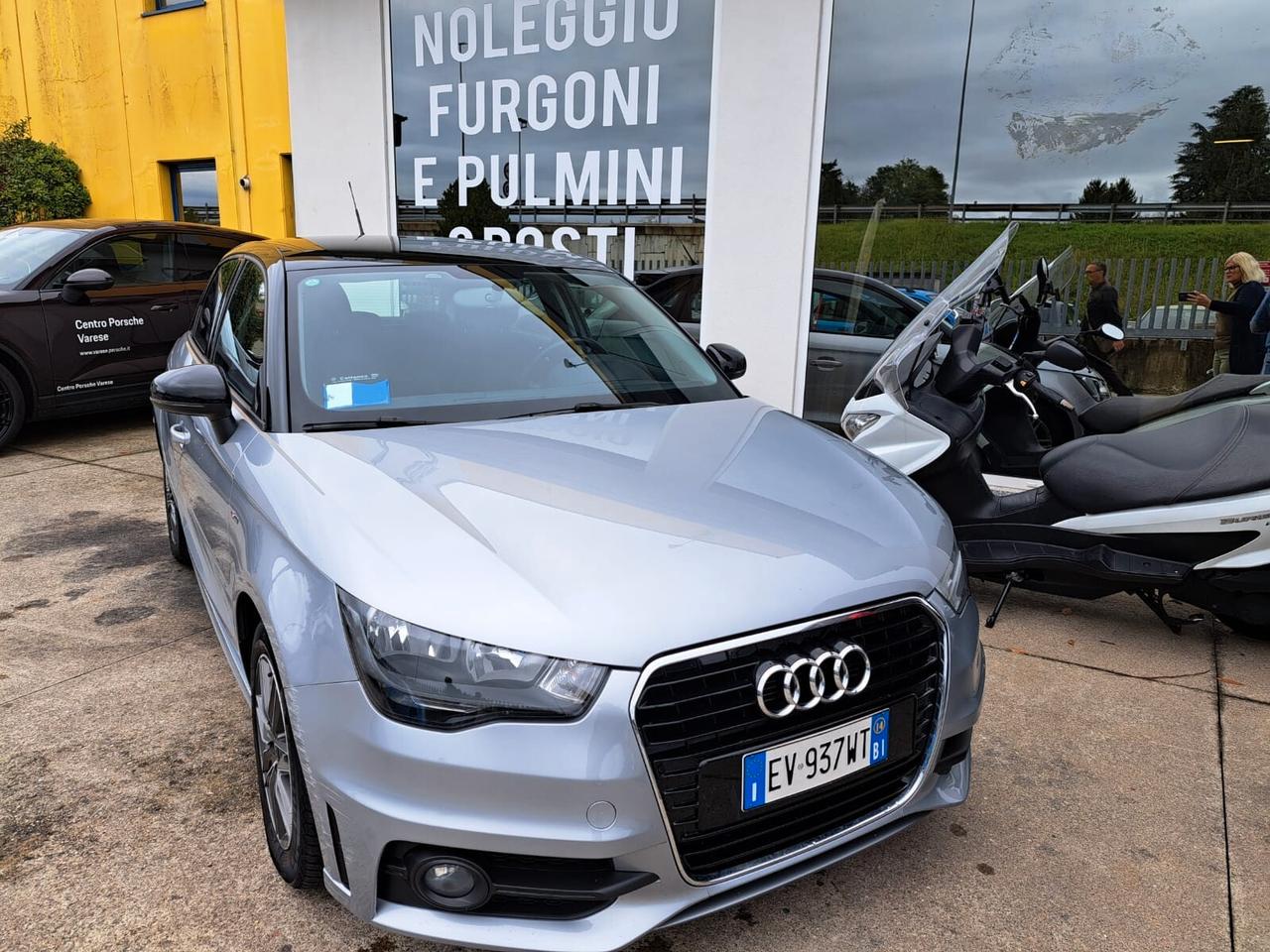 Audi A1 SPB 1.6 TDI S tronic line -DOPPI CERCHI
