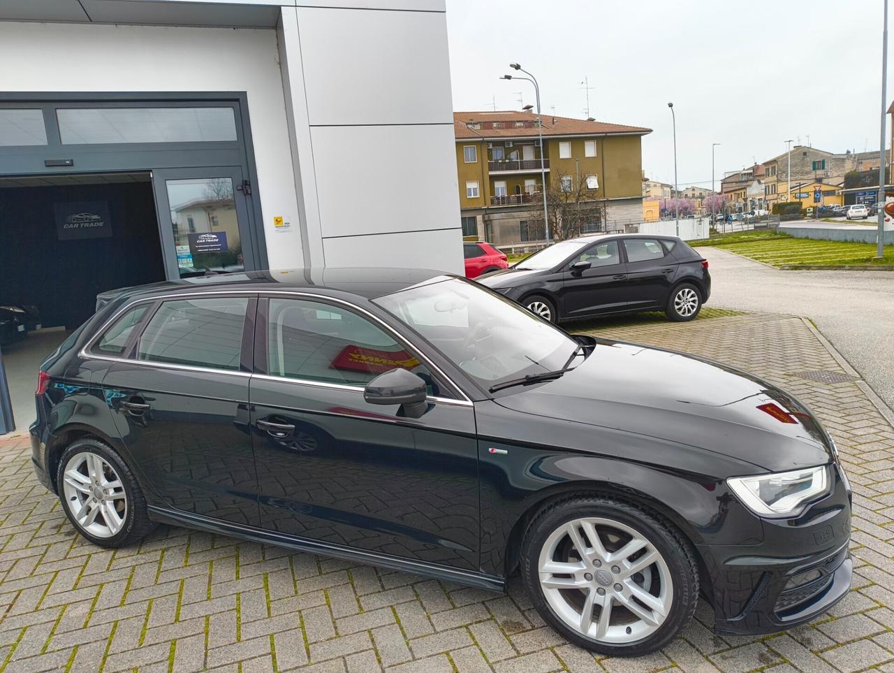 Audi A3 SPB 1.6 TDI Admired S-Line