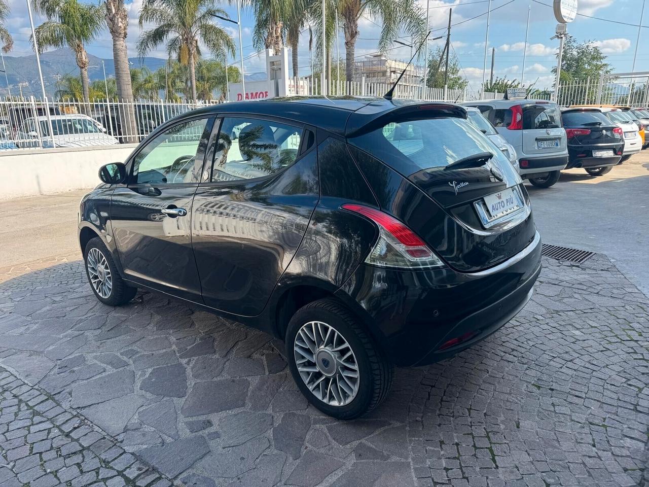 Lancia Ypsilon 0.9 TwinAir 85 Metano Ecochic Silver BLACK FRIDAY