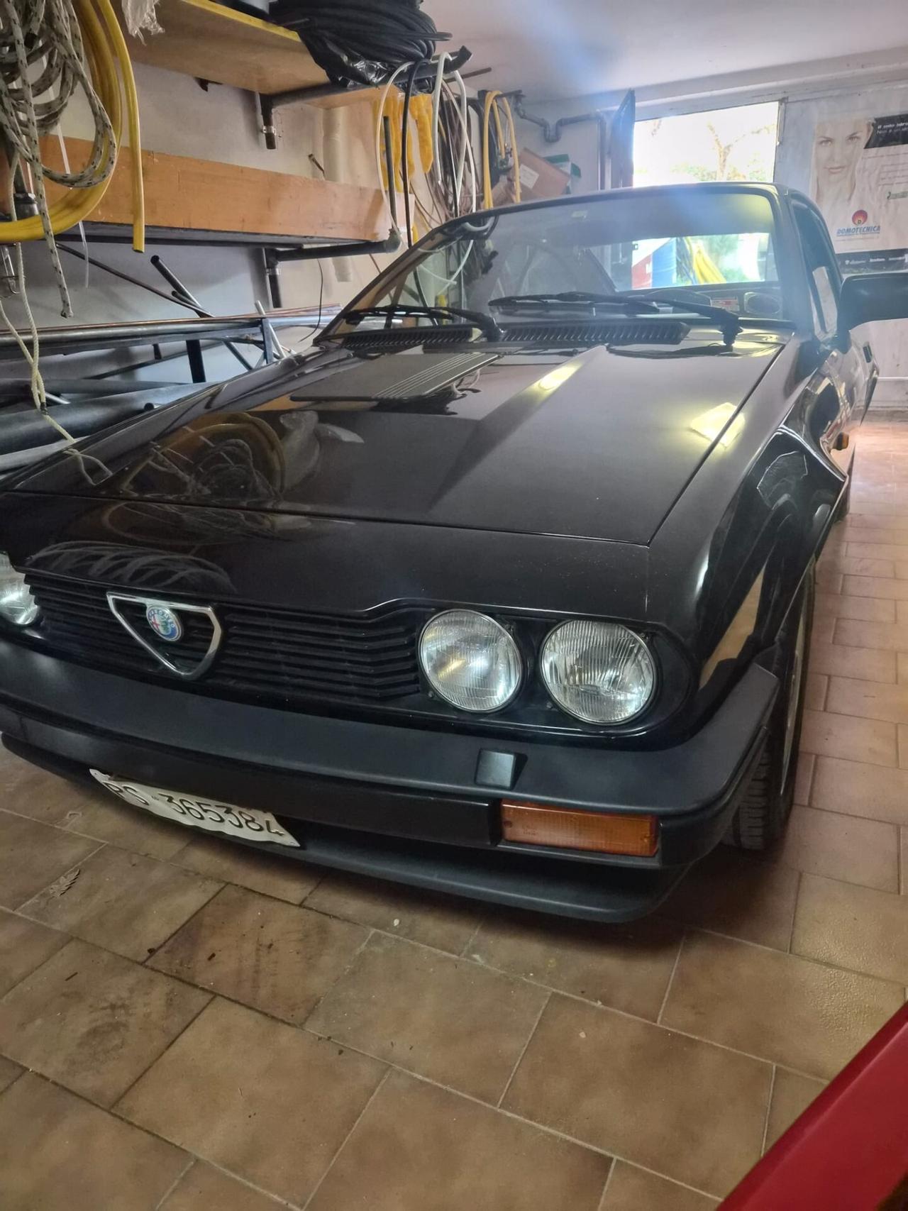 Alfa Romeo Alfetta GTV 6 2.5i