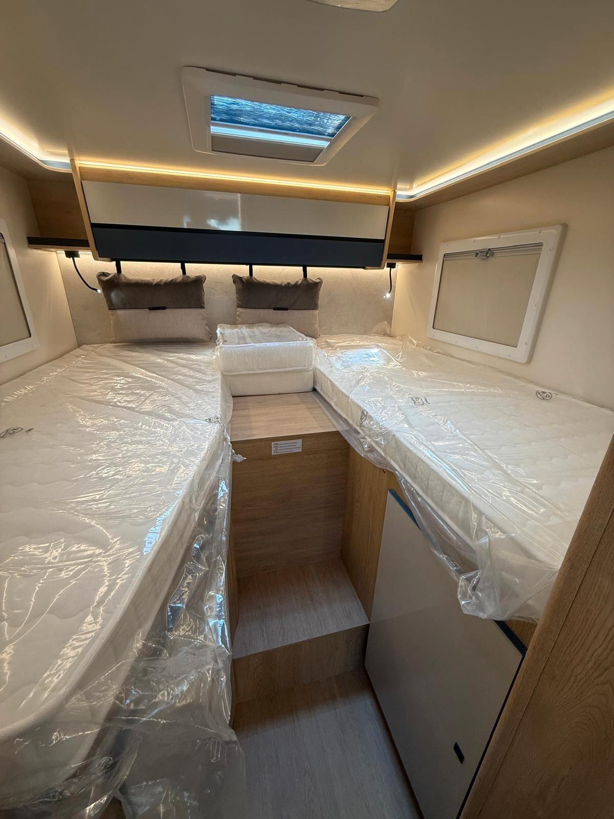 Ci International Horon Fit 81 XT camper