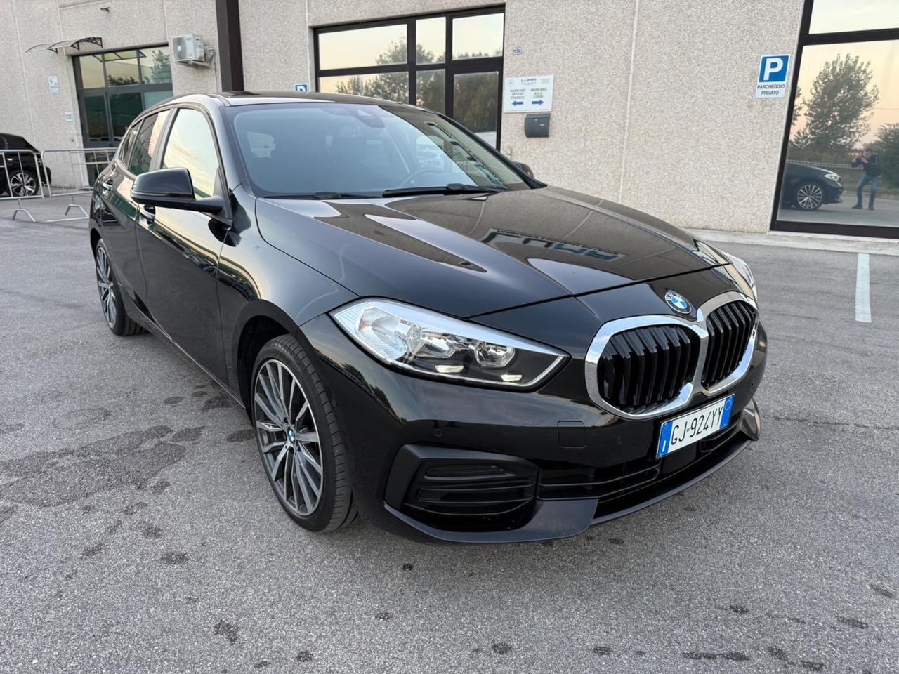 Bmw 120 xDrive 5p. Business Advantage