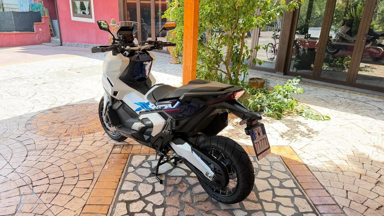 Honda X-ADV 750 SPECIAL EDITION