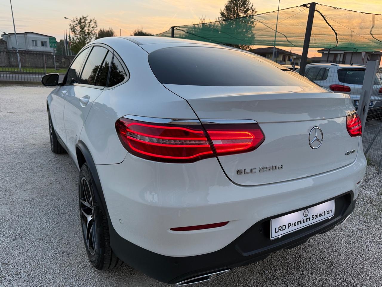 Mercedes-benz GLC 250 d 4Matic Coupé Premium AMG Full Top