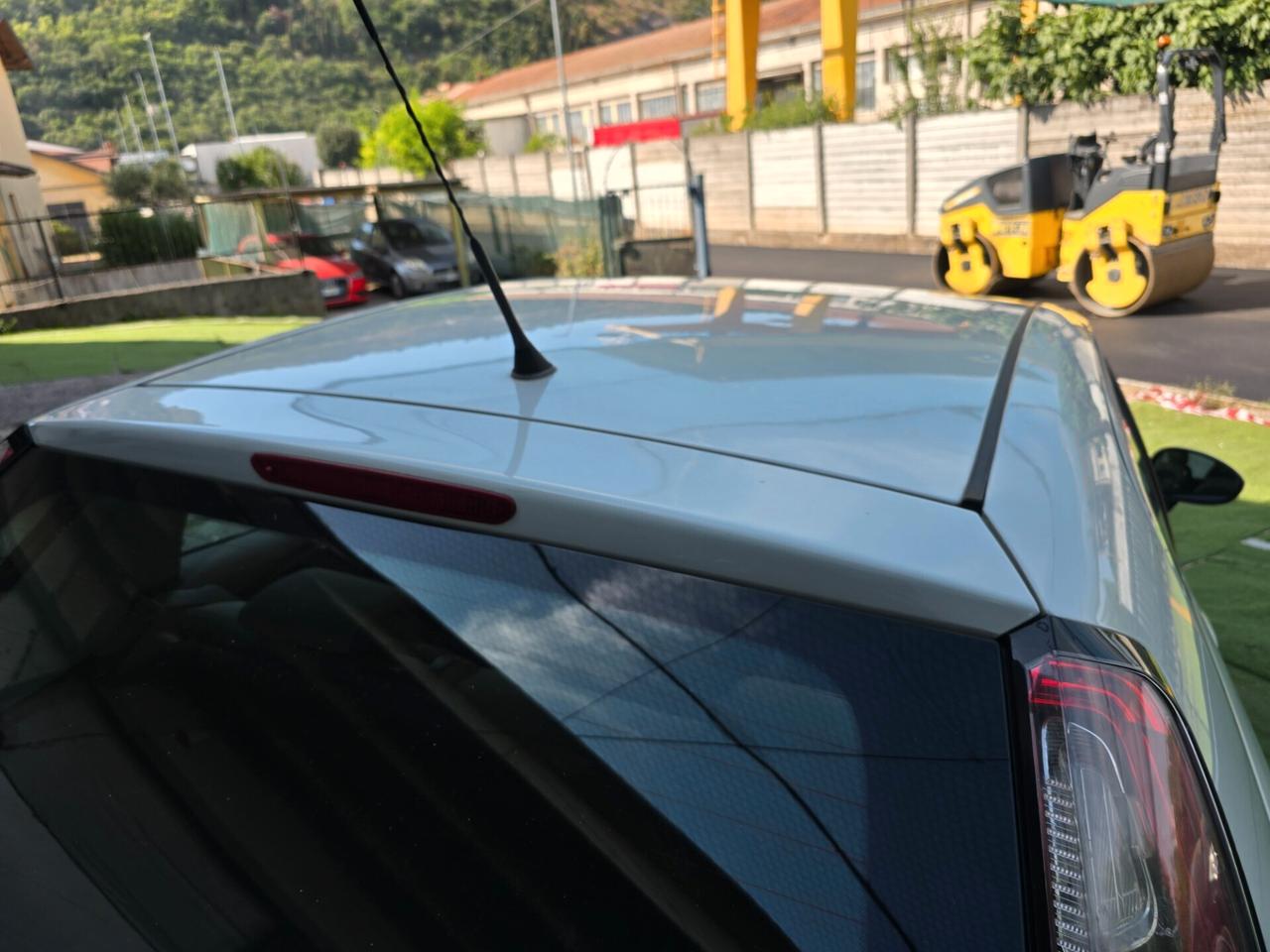 Fiat Punto Evo 1.4BZ/GPL 77CV GPL FINO 2032 NEOP -2012