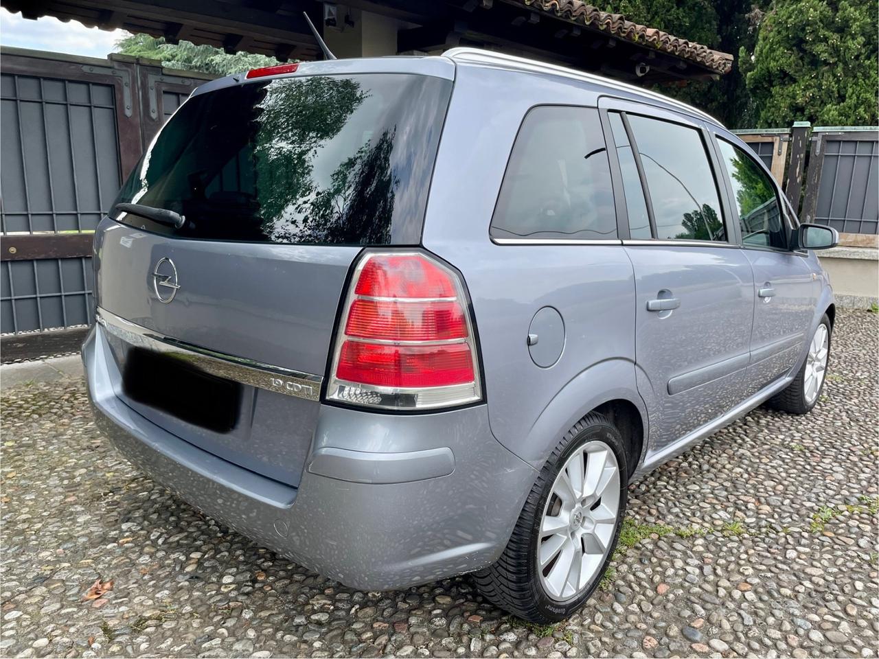 Opel Zafira 1.9 CDTI 120CV Cosmo *7 POSTI*