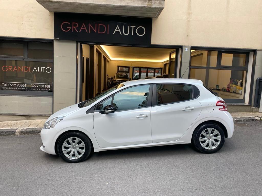 Peugeot 208 1.2 VTi 82 CV 5 porte Allure