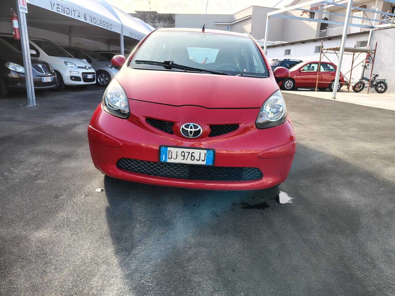 Toyota Aygo 1.0 12V VVT-i 5 porte Sol