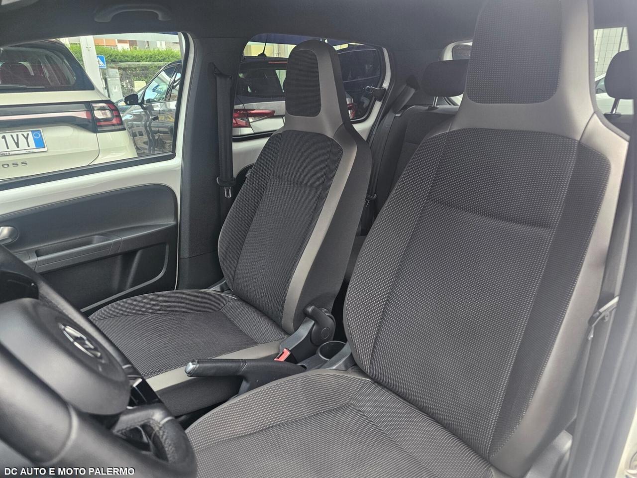 Volkswagen Up! 1.0 Benzina.75CV.Technology.2015