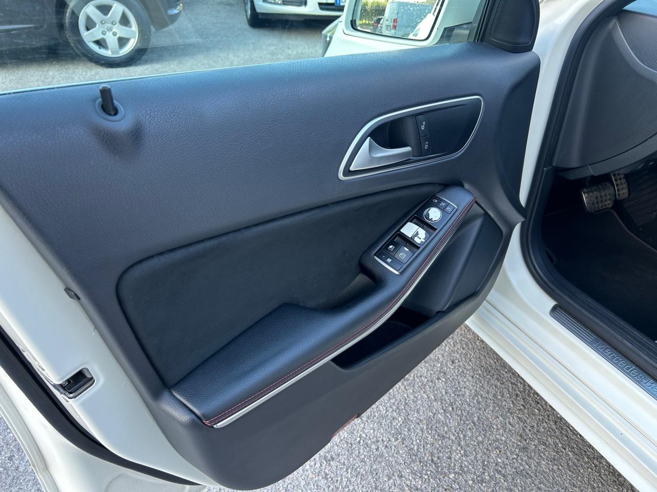 Mercedes-benz A 180 CDI Automatic Dark Night Edition
