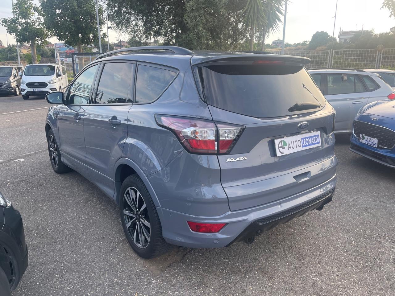 Ford Kuga 1.5 TDCI 120 CV S&S 2WD Powershift Edition