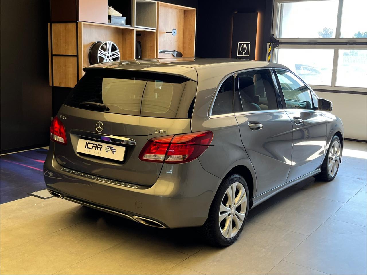 Mercedes-Benz Classe B - T246 - B 200 d (cdi) Sport auto