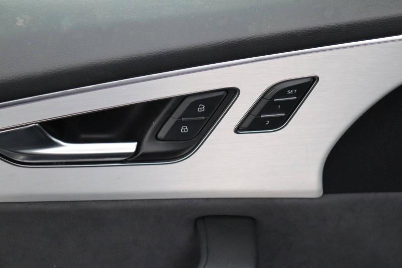 Audi Q8 3.0 tdi mhev S line edition quattro 286cv Tetto Panor. Fari Matrix