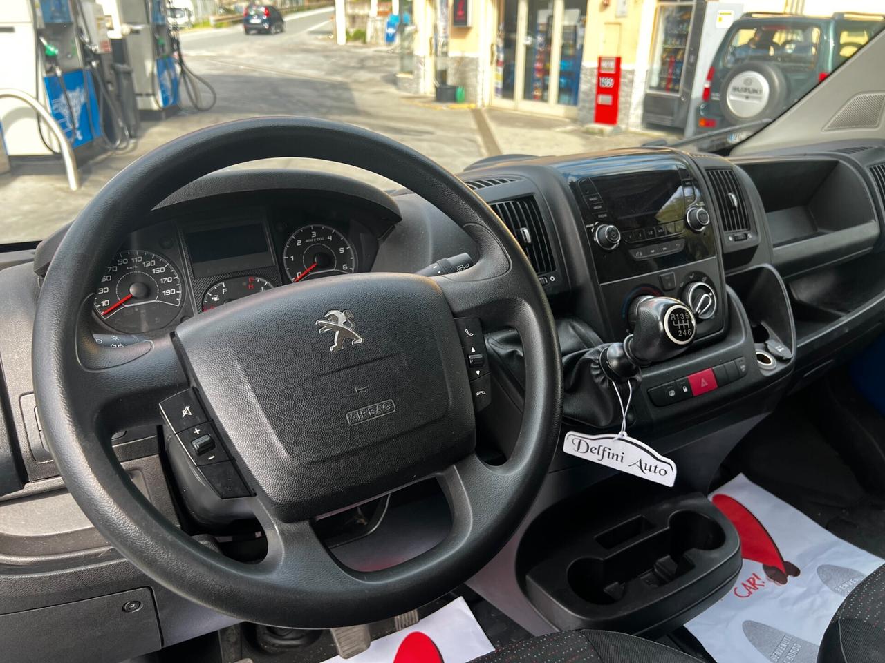 Peugeot Boxer 330 BlueHDi 120 S&S PC-TN Combi Comfort