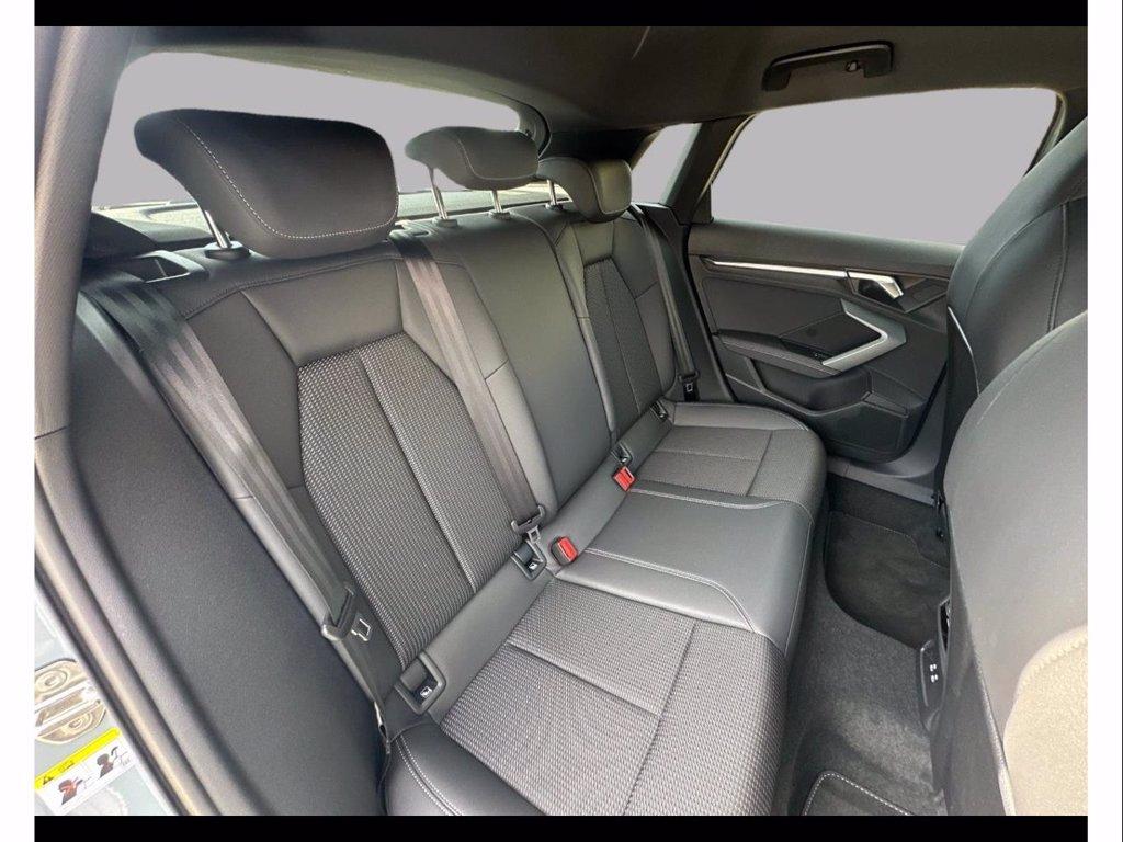 AUDI A3 allstreet 1.5 tfsi e identity contrast 204cv s-tronic del 2025