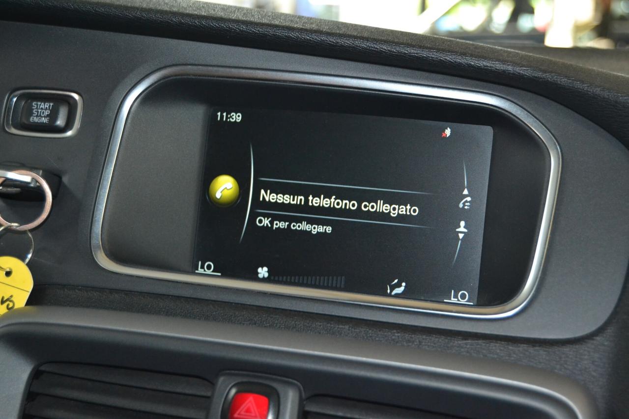 Volvo V40 D2 1.6D Momentum Tagliandi/Navi/Cruise/PDK