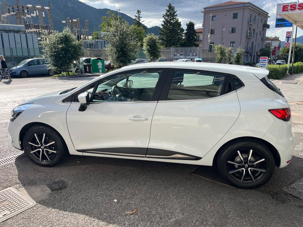 RENAULT CLIO FINE 2018 FULL OPTIONAL A.F.F.A.R.E