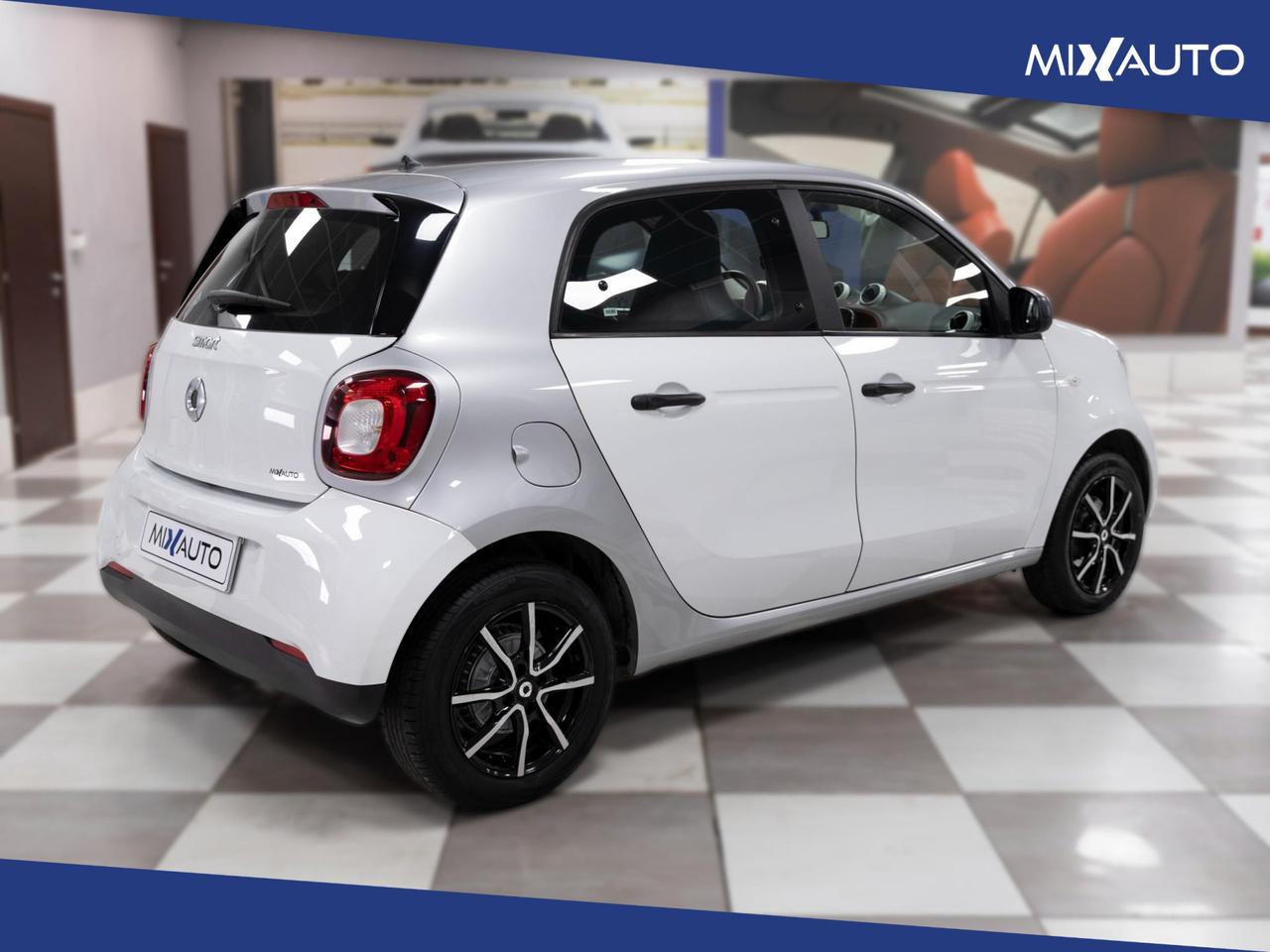 Smart ForFour 1.0 Youngster 71cv Twinamic