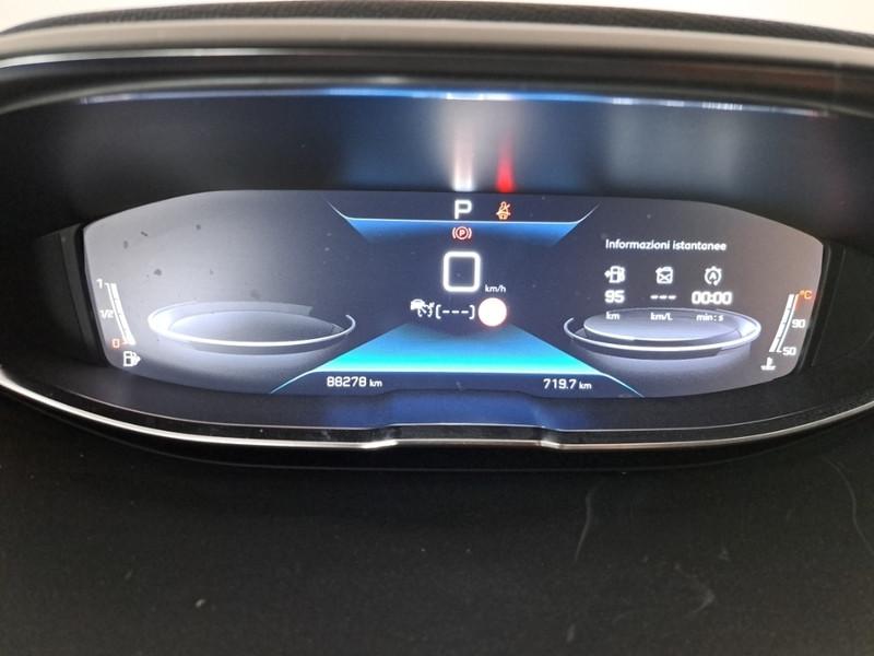 PEUGEOT 3008 BlueHDI 130 EAT8 S/S Business