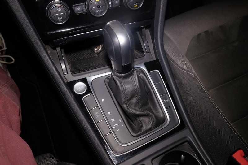 Volkswagen Golf BV5 - 7 VARIANT VARIANT 2.0 TDI EXECUT DSG 150CV