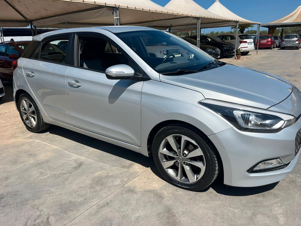 Hyundai i20 1.1 CRDi 5p. Sound Edition