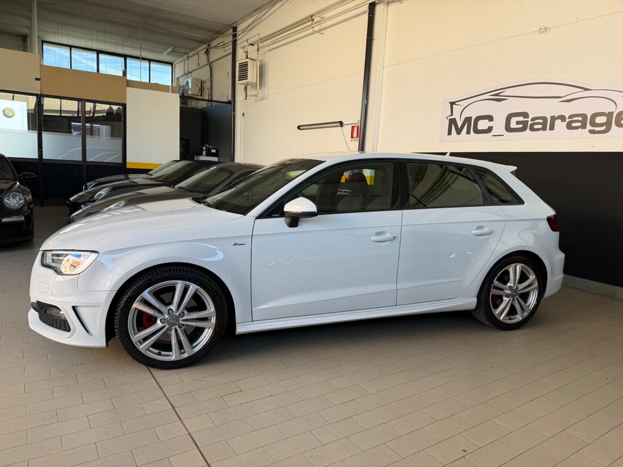 Audi A3 SPB 1.8 TFSI S tronic S-LINE